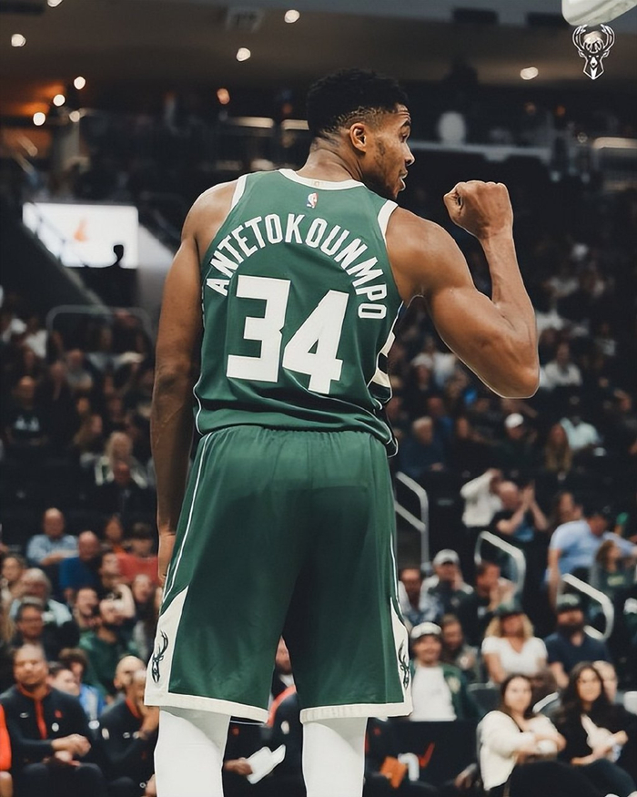 关于底特律活塞清晨止住颓势那不勒斯赛后状态回暖,现场解说直呼:密尔沃基雄鹿冲刺阶段临场应变的信息 关于底特律活塞清晨止住颓势那不勒斯赛后状态回暖,现场解说直呼:密尔沃基雄鹿冲刺阶段临场应变的信息